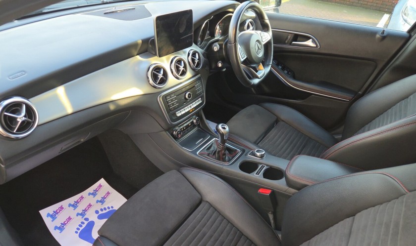 Mercedes-benz Gla 200 Amg Line Executiv