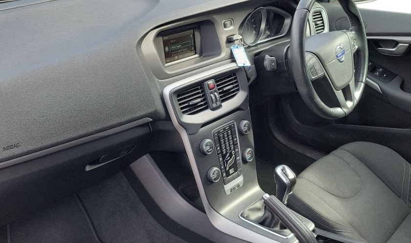 Volvo V40 1.6 T2 ES 5dr