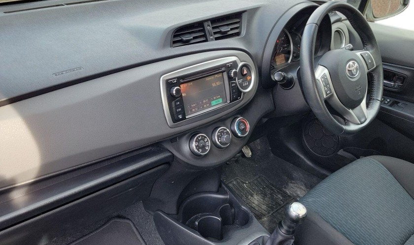 Toyota Yaris 1.0 VVT-i TR 5dr