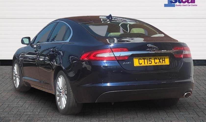 Jaguar XF 2.2d Luxury Auto 4dr