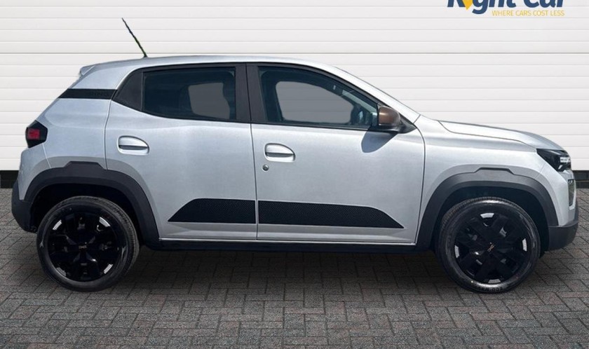 Dacia Spring 100 24.3kWh EXTREME Auto 5dr