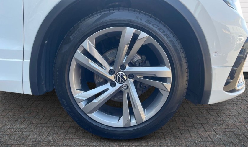 Volkswagen Tiguan 1.5 TSI R-Line Edition DSG 5dr