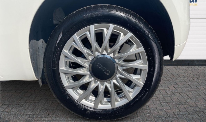 Fiat 500 1.0 MHEV Lounge 3dr