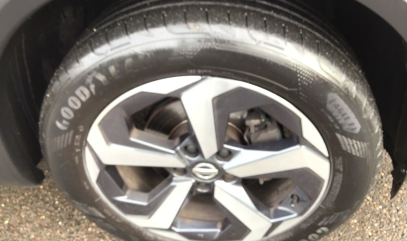 Nissan Qashqai 1.3 Dig-T Mhev N-Connecta