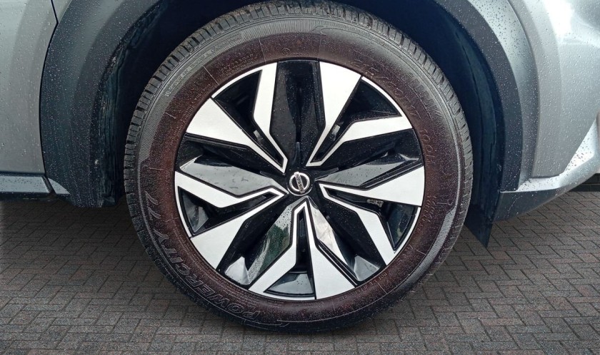 Nissan Juke 1.0 DIG-T Acenta 5dr