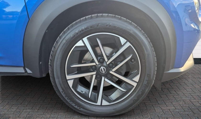 Nissan Juke 1.0 DIG-T N-Connecta DCT Auto 5dr