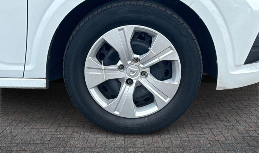 Dacia Sandero 1.0 SCe Essential 5dr