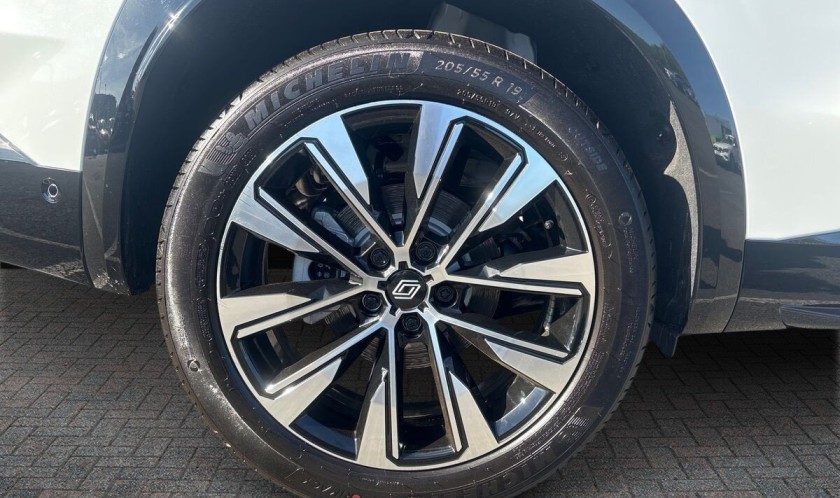 Renault Austral 1.2 E-TECH techno Auto 5dr