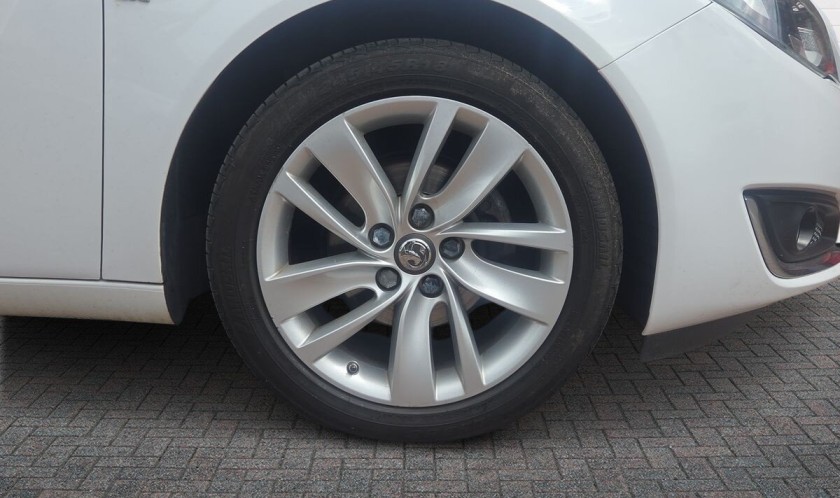 Vauxhall Insignia 1.6 CDTi ecoFLEX SRi Nav Sports Tourer 5dr