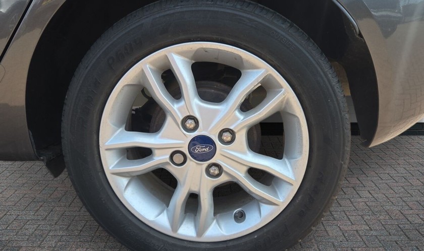 Ford Fiesta 1.5 TDCi Zetec 5dr