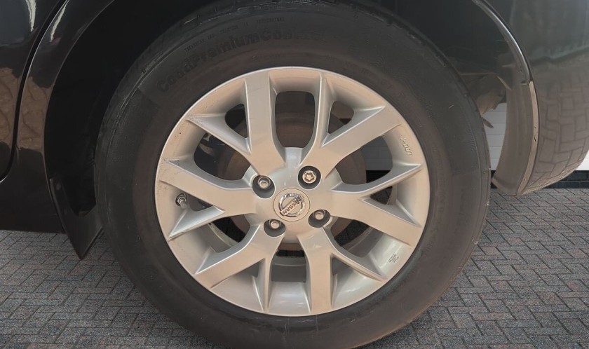 Nissan Note 1.2 Acenta Premium 5dr
