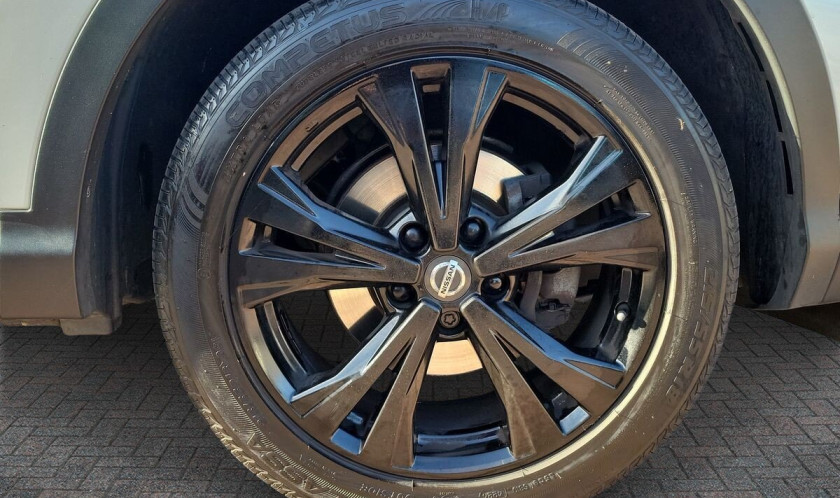 Nissan Qashqai 1.2 DIG-T N-Connecta 5dr