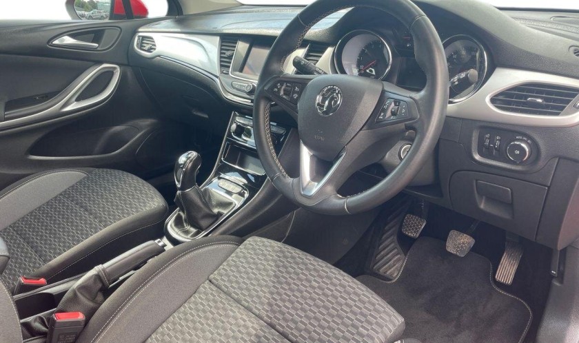 Vauxhall Astra 1.2 Turbo SRi 5dr
