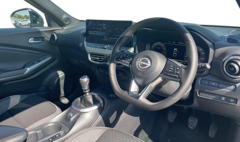 Nissan Juke 1.0 DIG-T N-Connecta 5dr
