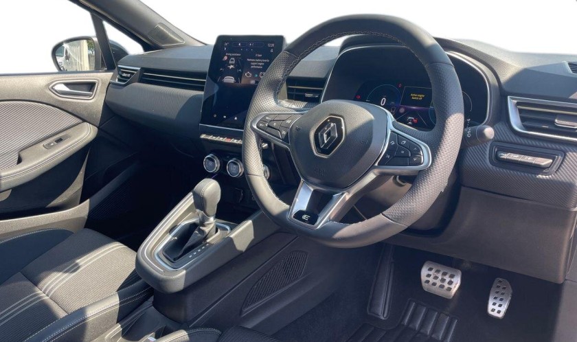 Renault Clio 1.6 E-TECH E-Tech engineered Auto 5dr