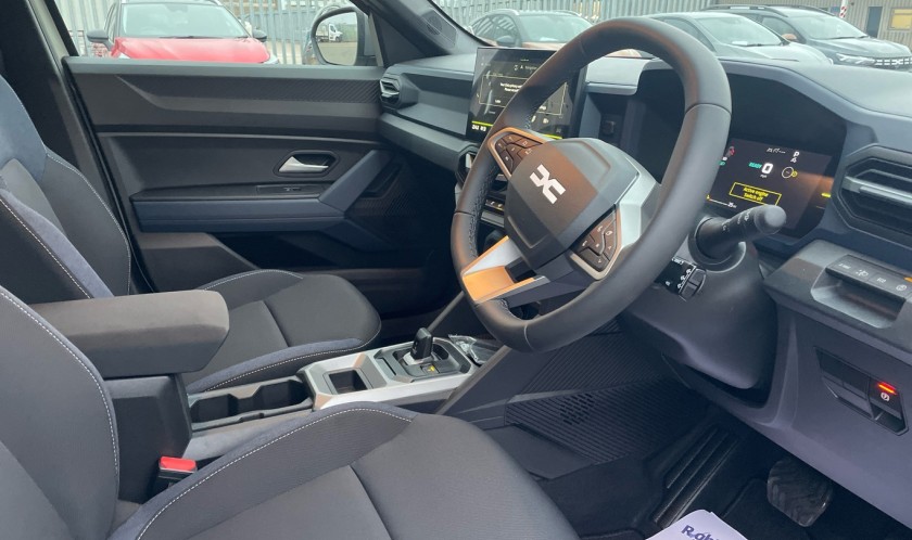 Dacia DUSTER 1.6 Hybrid 140 Journey Automatic