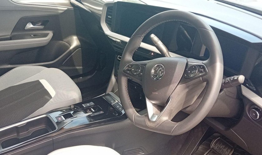 Vauxhall Mokka 50kWh Design Auto 5dr