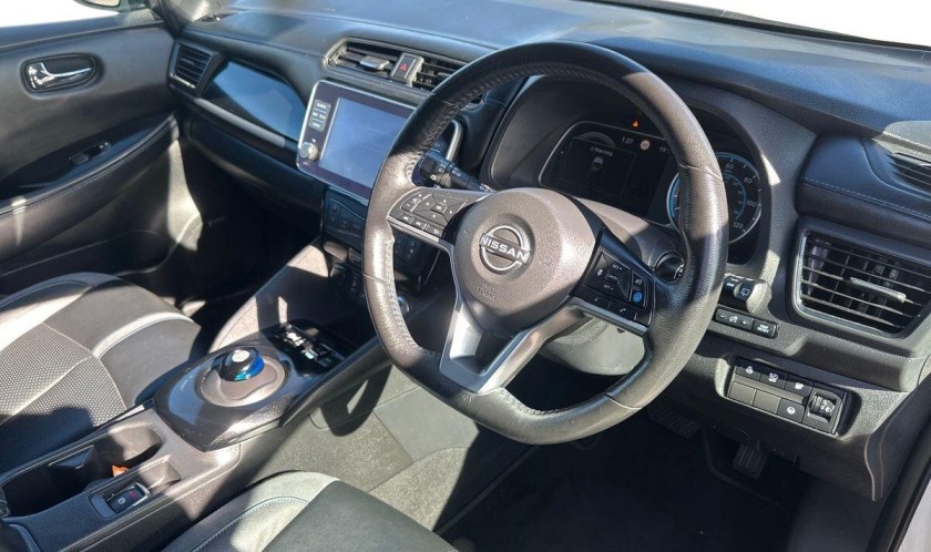 Nissan Leaf 39kWh Tekna Auto 5dr