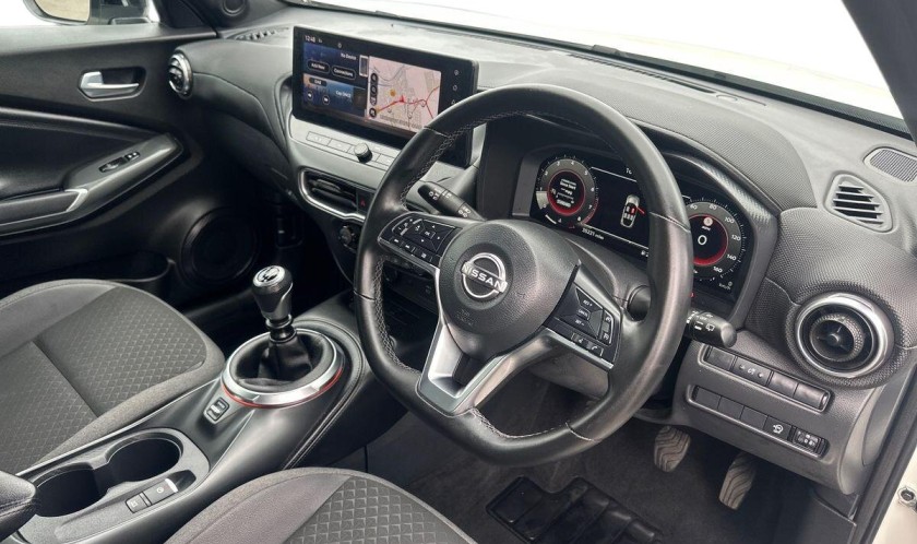 Nissan Juke 1.0 DIG-T N-Connecta 5dr
