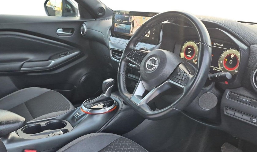 Nissan Juke 1.0 DIG-T N-Connecta DCT Auto 5dr