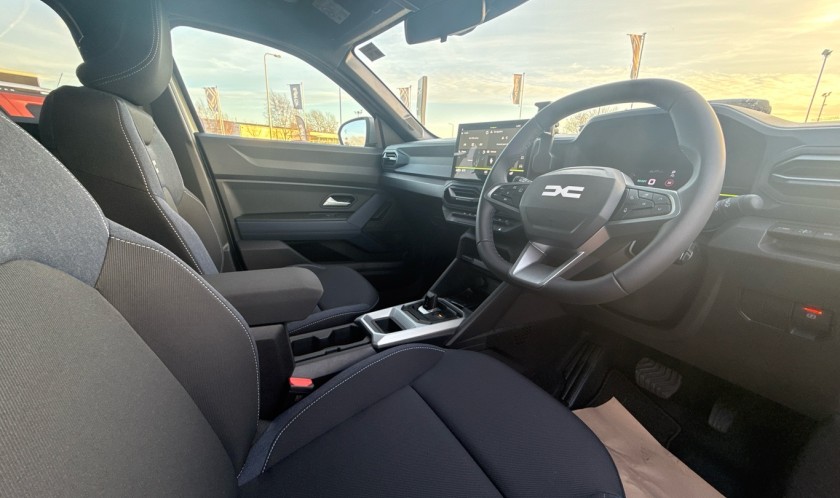 Dacia DUSTER 1.6 Hybrid 140 Journey Automatic