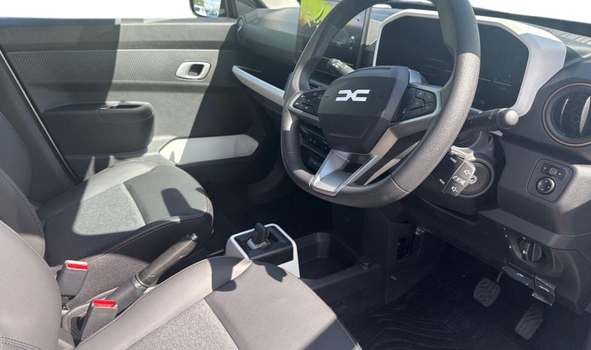 Dacia Spring 100 24.3kWh EXTREME Auto 5dr
