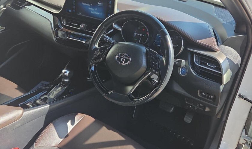 Toyota C-Hr Excel Hev Cvt