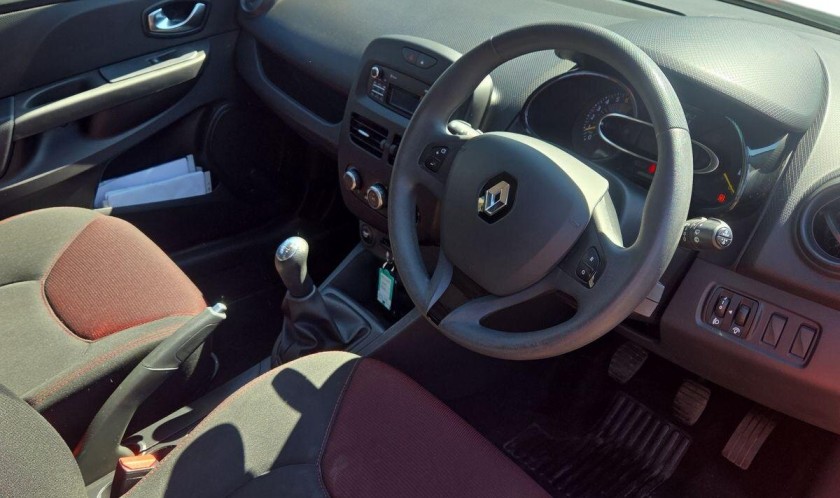 Renault Clio 1.2 16V Expression + Euro 6 5dr