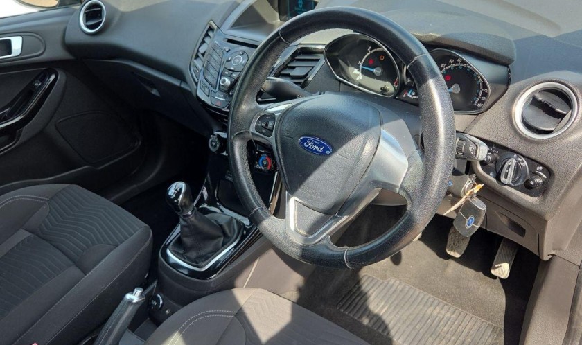 Ford Fiesta 1.5 TDCi Zetec 5dr