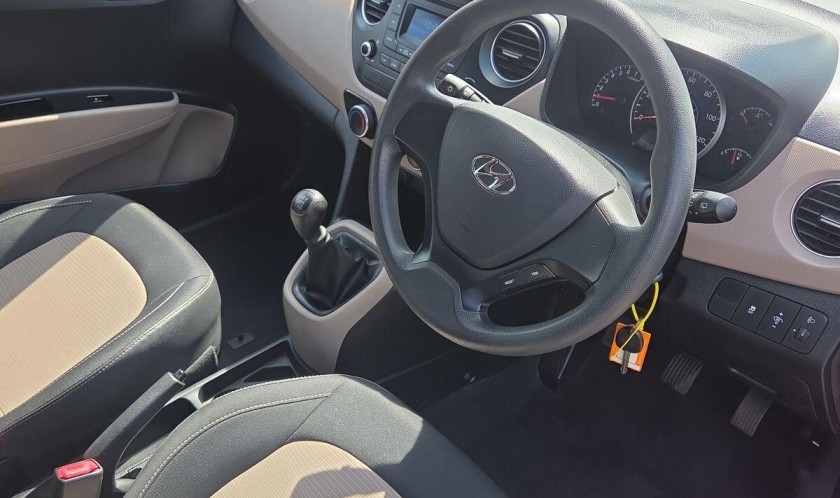 Hyundai i10 1.0 S 5dr