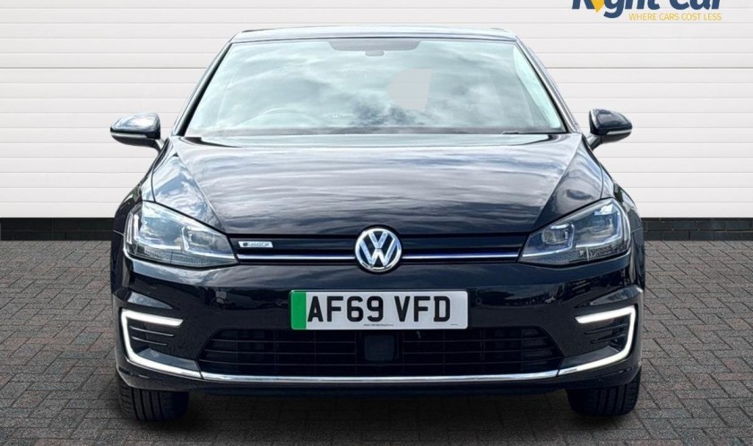 Volkswagen E-Golf 35.8kWh e-Golf Auto 5dr