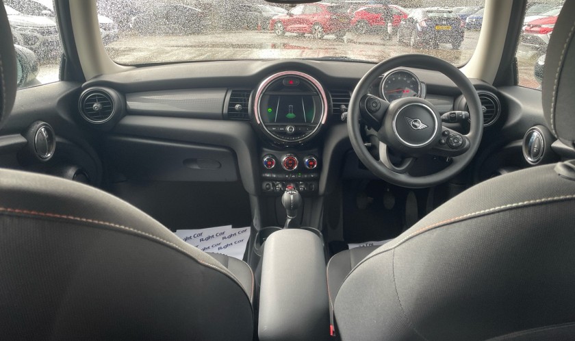 Mini Hatch 1.5 Classic