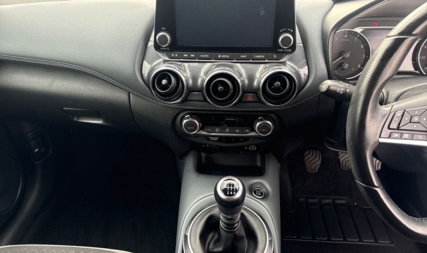 Nissan Juke 1.0 DIG-T N-Connecta 5dr