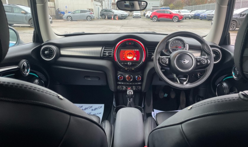 Mini Hatch 1.5 Exclusive