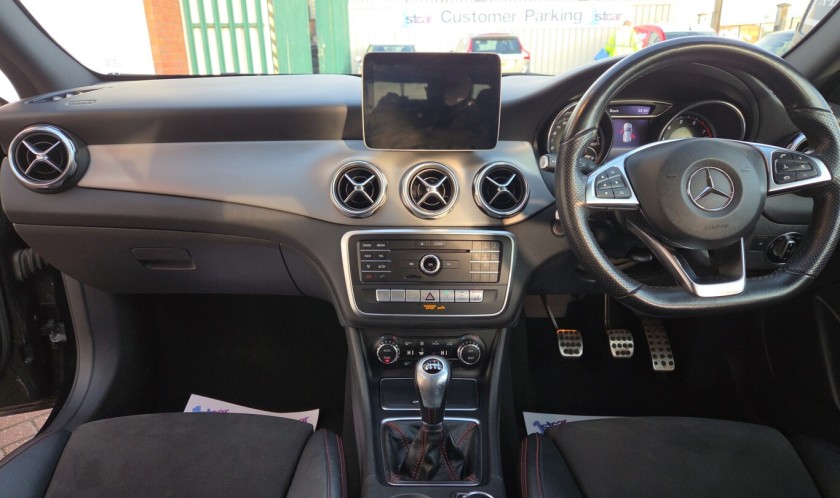 Mercedes-benz Gla 200 Amg Line Executiv