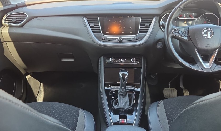 Vauxhall Grandland X 1.6 Turbo D BlueInjection Sport Nav Auto Euro 6 (s/s) 5dr