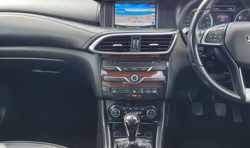 Infiniti Q30 1.5d Premium Tech 5dr