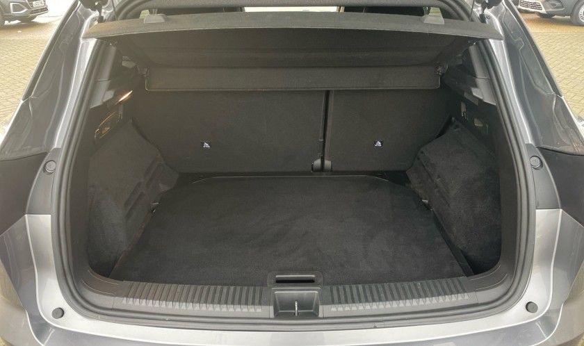 Renault Austral 1.2 E-Tech Iconic Esprit Alpine Automatic