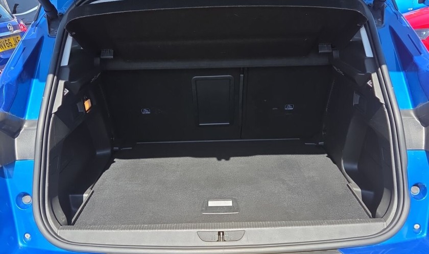 Vauxhall Grandland X 1.6 Turbo D BlueInjection Sport Nav Auto Euro 6 (s/s) 5dr