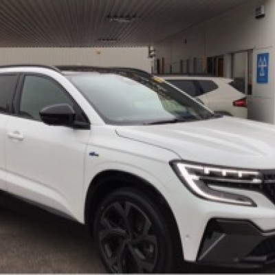 Renault Austral 1.2 E-Tech Iconic Esprit Alpine Automatic